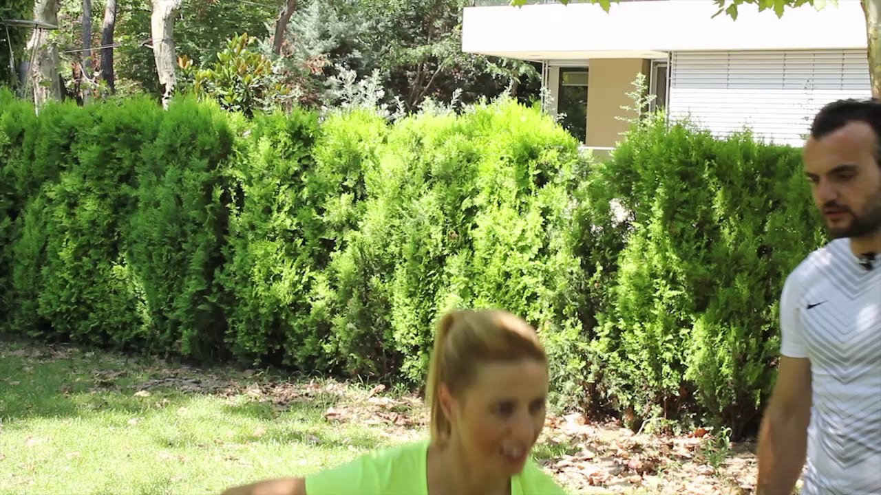 Omuz ve Bacak Kaslarını Kuvvetlendirmek için 'Back Lunge Over Head Dumbell Front Raises' - Her Yerde Spor