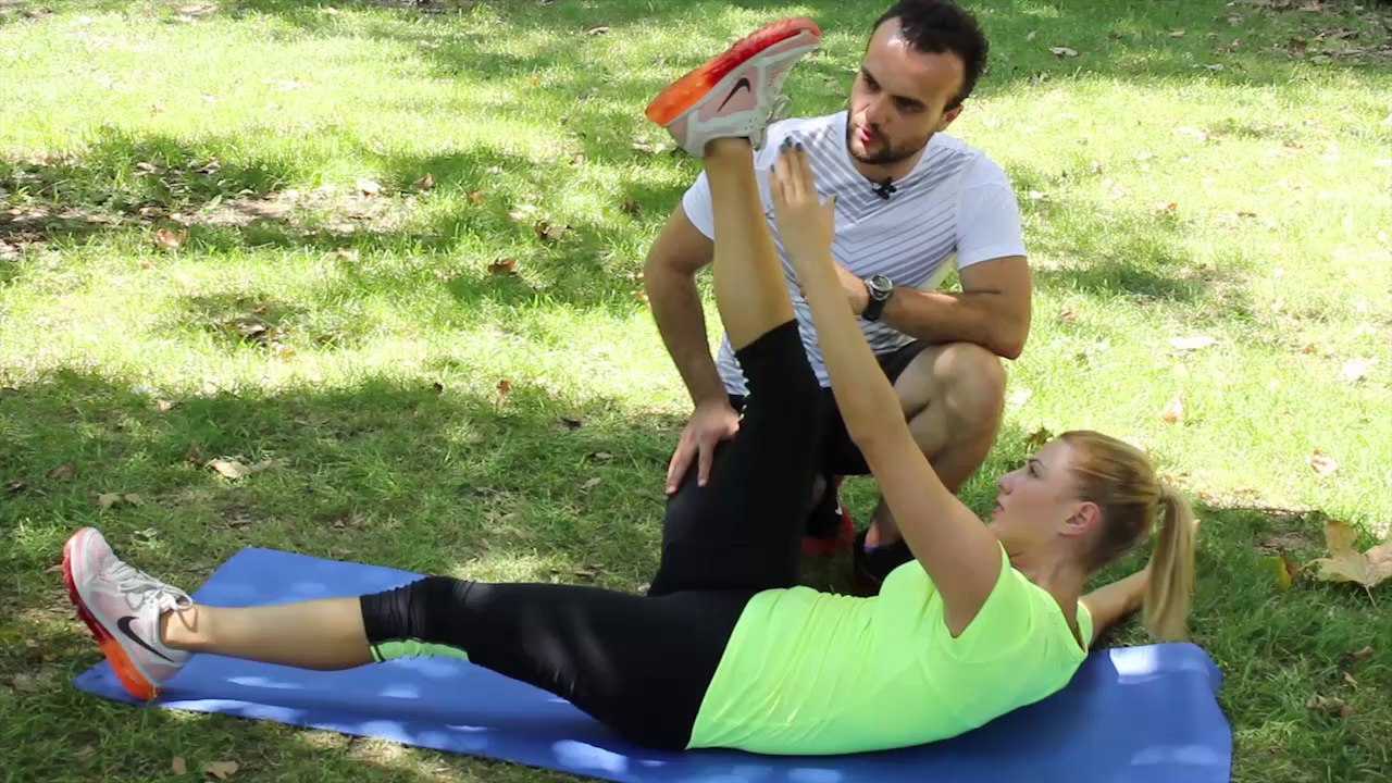 Karın Kaslarını Kuvvetlendirmek için 'Alternate Jack Knife' - Her Yerde Spor