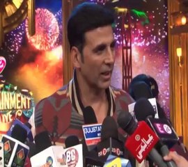 Akshay Kumar Reveals First Look of Baby