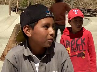 Скейтборд-парк построили в горах Боливии