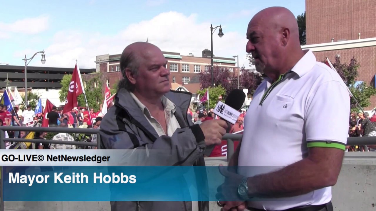 Mayor Keith Hobbs Unifor Rally Thunder Bay