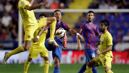 El Atlético inicia a medio gas la defensa del título. El Barcelona, primer líder