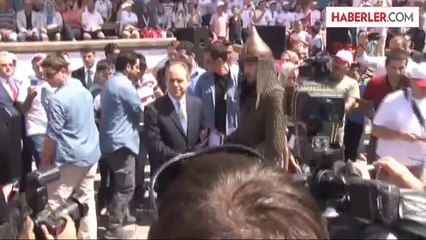 Ardahan'da Traktör ve Otomobil Çarpıştı: 4 Yaralı