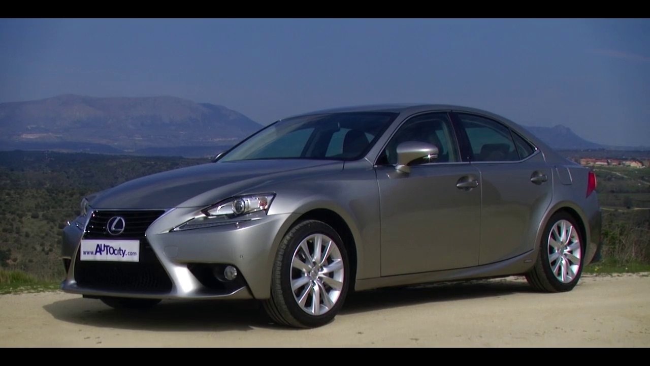 Lexus IS300h