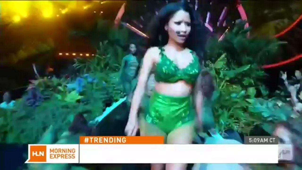 Beyonce VMA 2014 Live Performance HD - MTV VMA 2014 - Blue Ivy Dancing