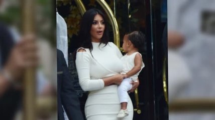 Kim Kardashian et North sont assorties