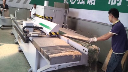 Video herunterladen: Automatic Table Panel Saw Machine Woodworking Machine