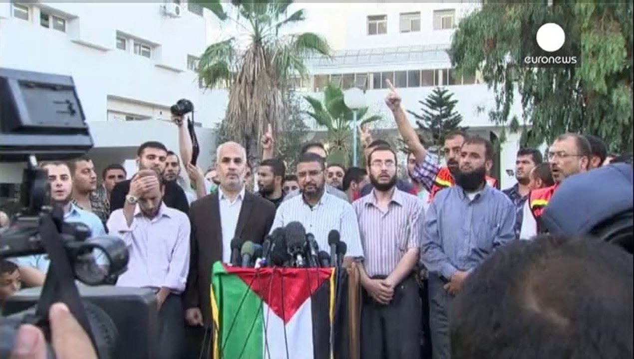 Palestinians celebrate ceasefire between Hamas and Israel