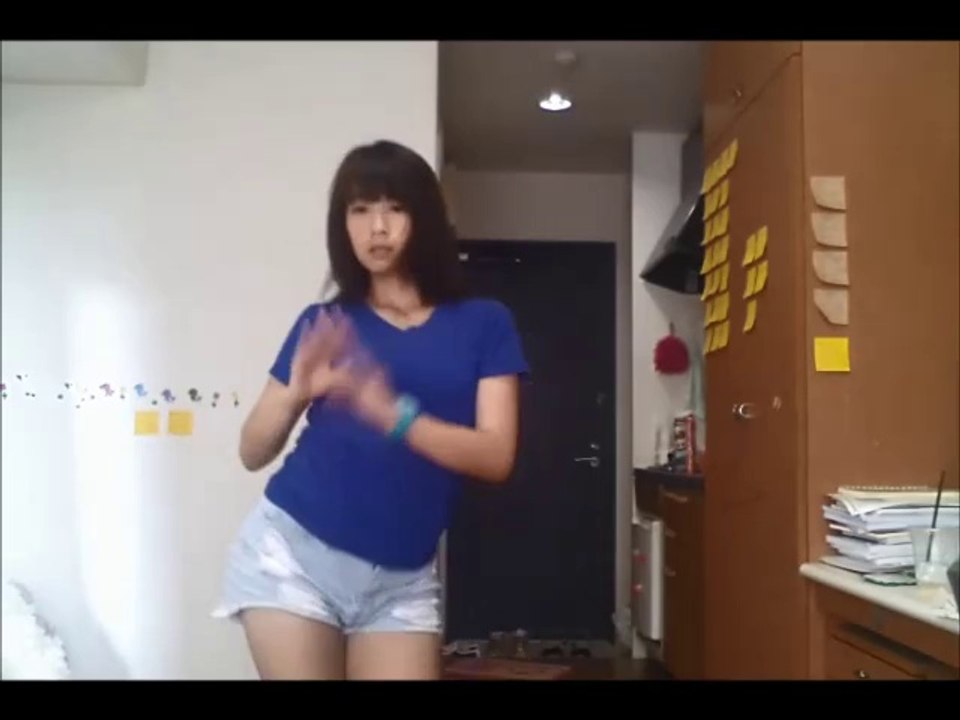 KARA (카라) - Mamma Mia (맘마미아) Dance Cover