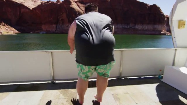 Se faire catapulter dans l'eau à plus de 10m de hauteur! Nouveau sport de dingue!