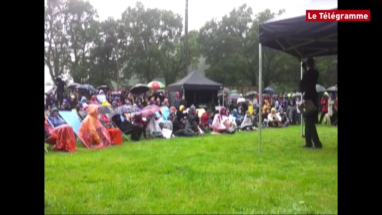 Saint-Thurien (29). Les Rias : chantons sous la pluie