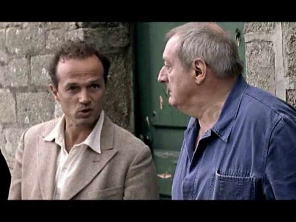 Des croix sur la mer de Luc Béraud - Téléfilm de 2001 - Extrait