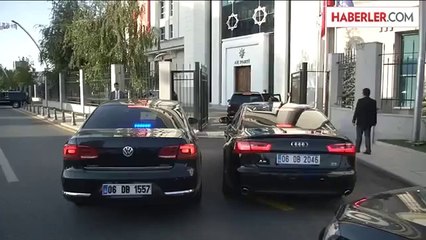 Davutoğlu, AK Parti Genel Merkezi'nde