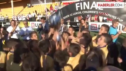 Galatasaraylı Futbolcu Sneijder Sahada Bahsedildiği Kadar Yüksek Bir Tansiyon Görmedim