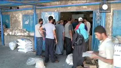 Mideast ceasefire - Gaza residents return to survey destruction