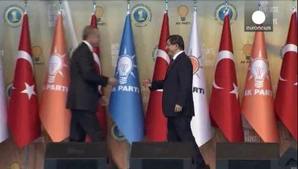 El próximo primer ministro de Turquía aboga por una nueva Constitución