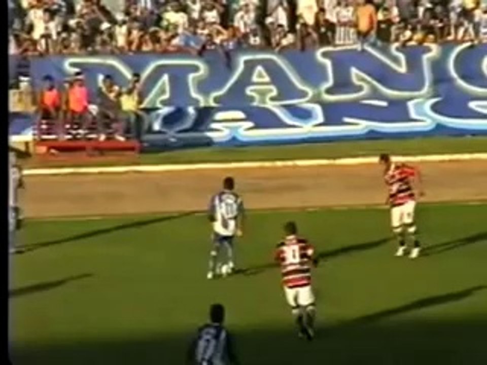 Alisson atacante 1990