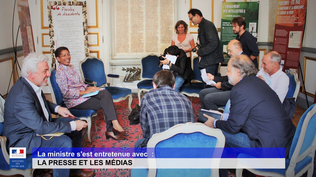 George Pau-Langevin échange avec la presse et les médias