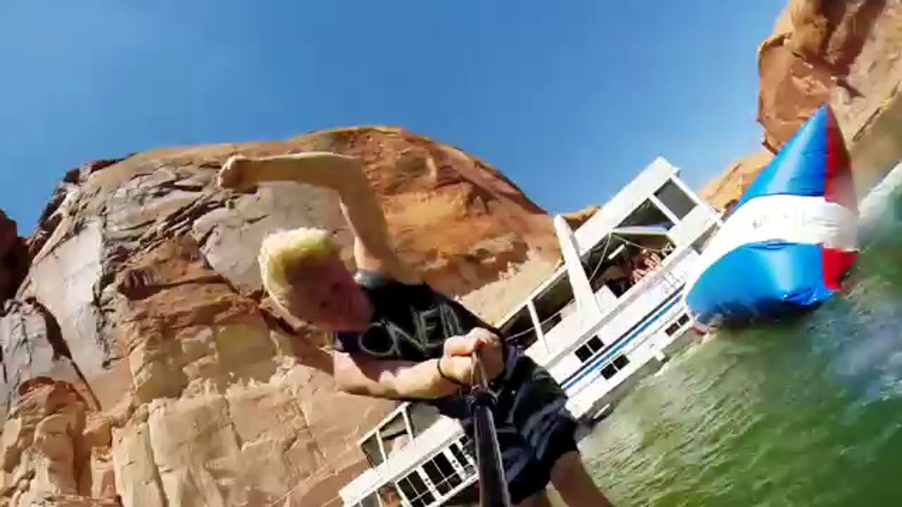 Pour vos prochaines vacances, laissez vous tenter par le blob jump !