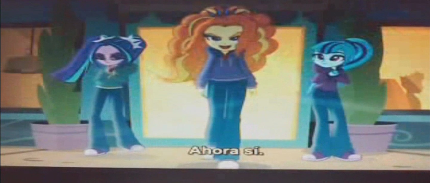 MLP Equestria Girls   Rainbow Rocks SNEAK PEEK 1 .  Sub Español. HD.