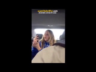 Salak Salak Hareketler Yapan Kızını Gizlice Çeken Baba