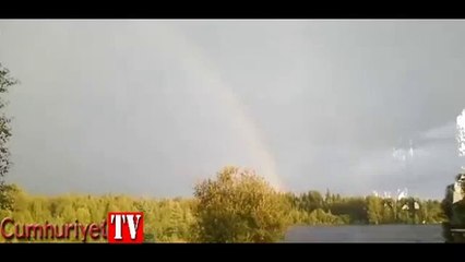 Yıldırım düşme anının inanılmaz görüntüsü