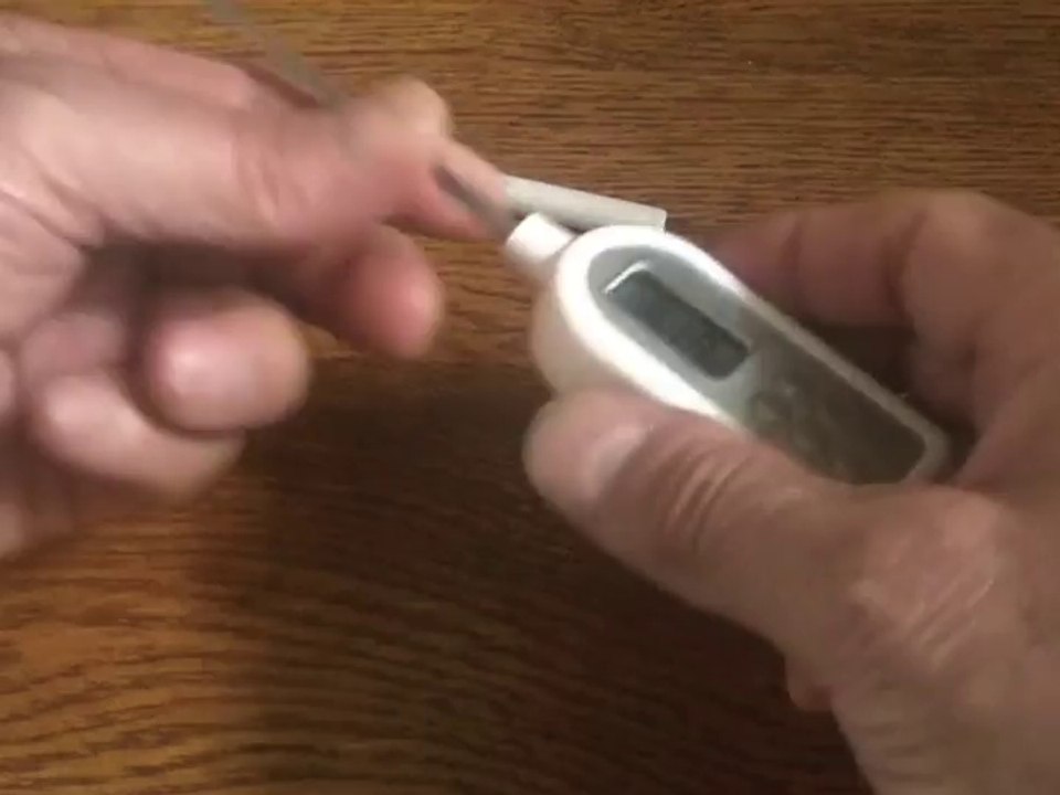 Great instant read thermometer that's IPX7 Waterproof and very legible display