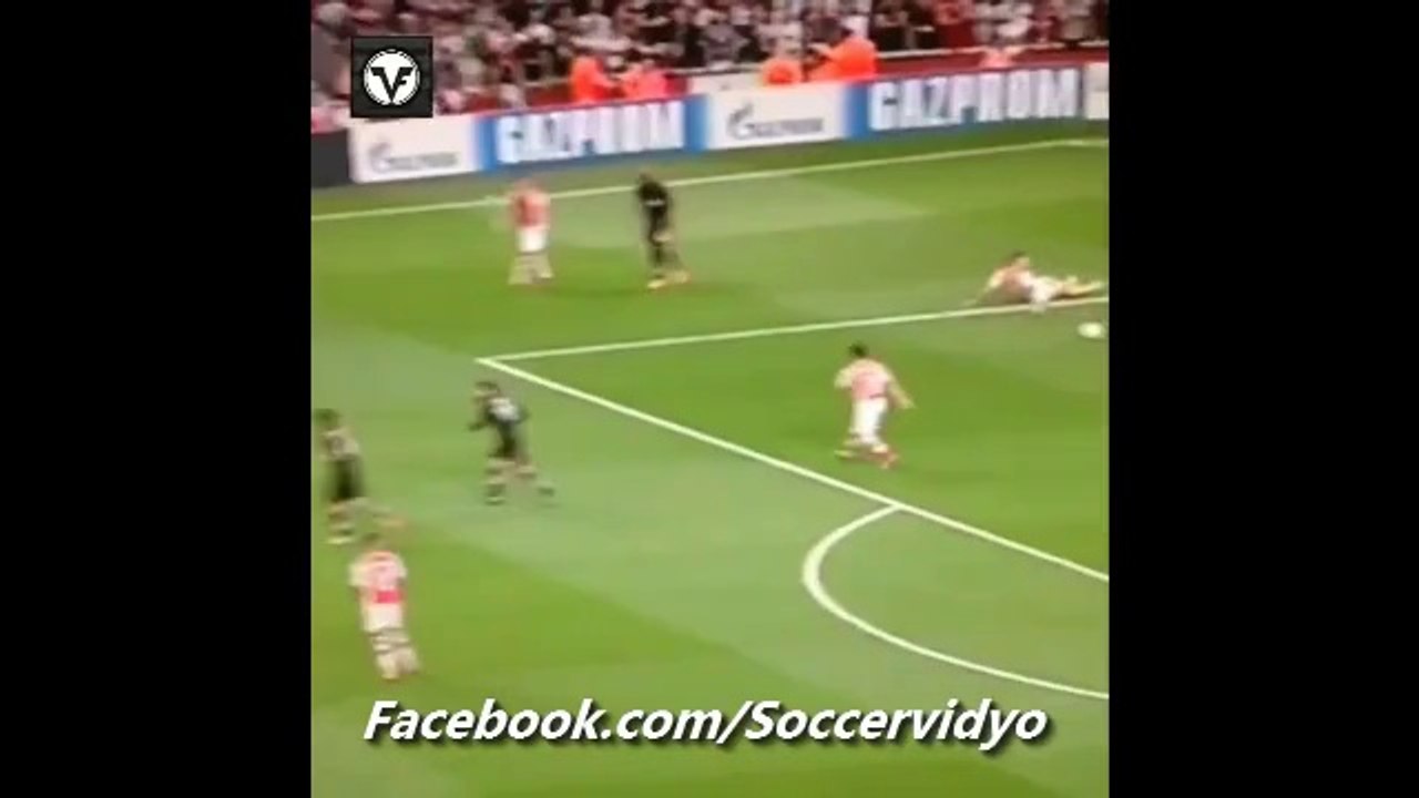 İsmail Köybaşı'nın Wilshere'i Pazara Yolladığı An