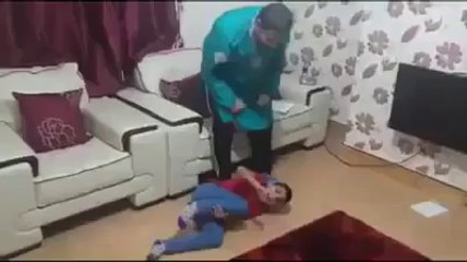 English Father vs Pakistani Father Funny Video