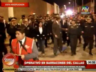 Ministros hacen recorrido por los barracones de El Callao