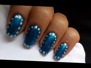 Snow Nail Tutorial - Dotted Snowball winter nail art