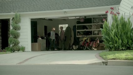 Married: FX Original Comedy Series - Next On: Waffles & Pizza