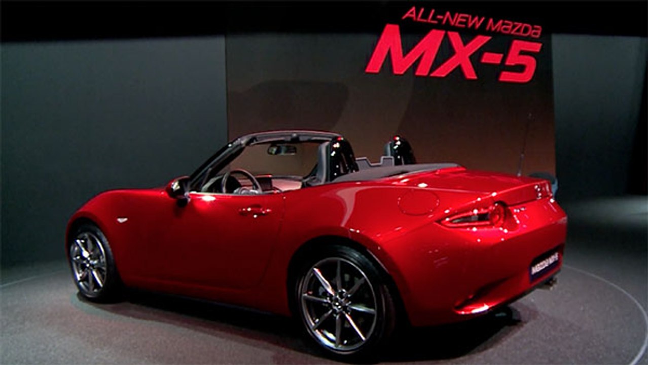 Mazda feiert in Paris 25 Jahre MX 5