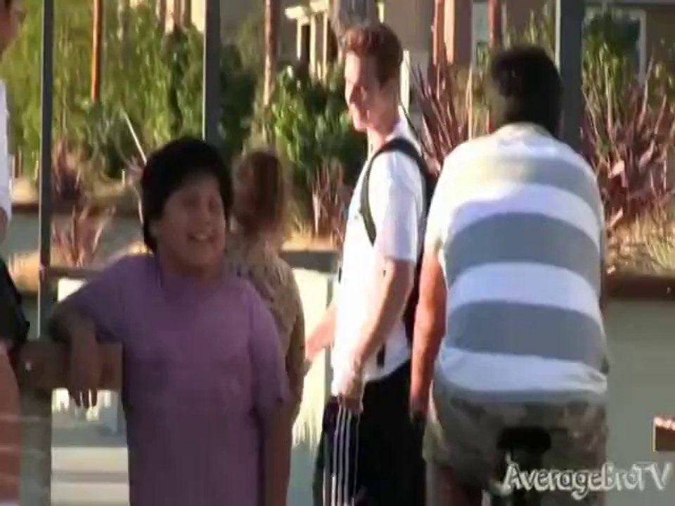 dinosaur in tha hood prank