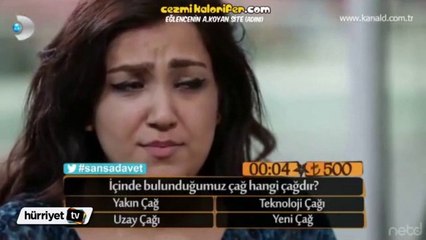 Soruyu Bilemeyince Arkadaşlarını Anında Satan Gıcık Kız