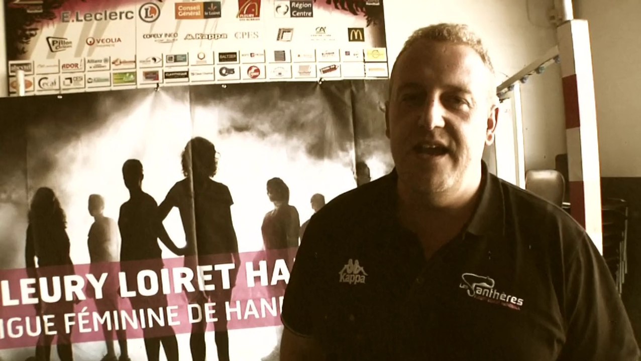 Le coach de Fleury les Aubrais réagit à la grève de ses joueuses