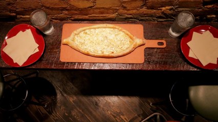 Constructing Khachapuri: A Culinary Exploration at Plate Lab