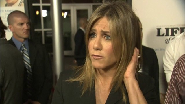 Jennifer Aniston sparkles at LA premiere