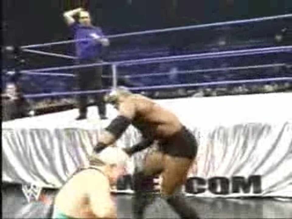 SmackDown.18.08.2006 - Finlay Vs Bobby Lashley - US.Title