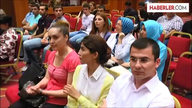 TRT'de medya eğitimine katılan Azerbaycanlı gazeteciler ödüllendirildi