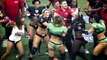 Un match de la League de Football en lingerie qui tourne mal : bagarre de filles!