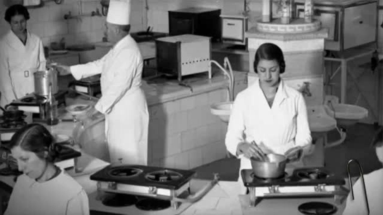 TV3 - 33 recomana - Menús de Guerra. Museu d'Història de Catalunya. Barcelona