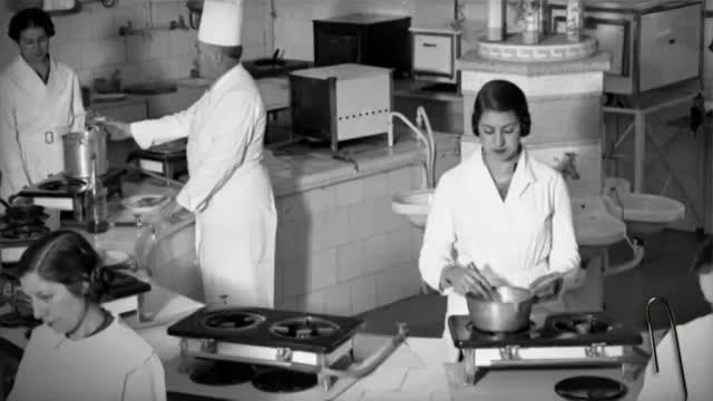 TV3 - 33 recomana - Menús de Guerra. Museu d'Història de Catalunya. Barcelona