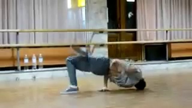 UFDS Hip hop break dance workshop by StanyTheGame SOUL PWR