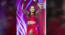 South sensation Ragini Dwivedi's SHOCKING WARDROBE MALFUNCTION