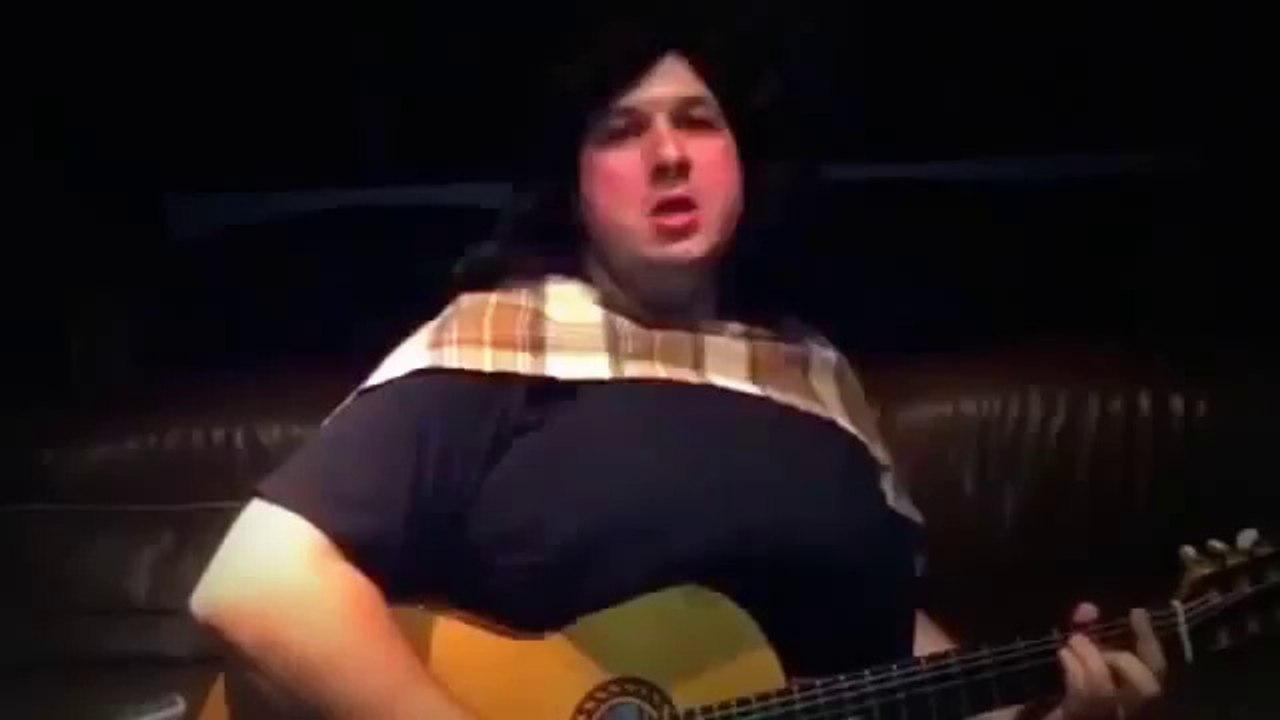 Şahan Gökbakar  Kalbimin Tek Sahibine  Çok Komik (2)