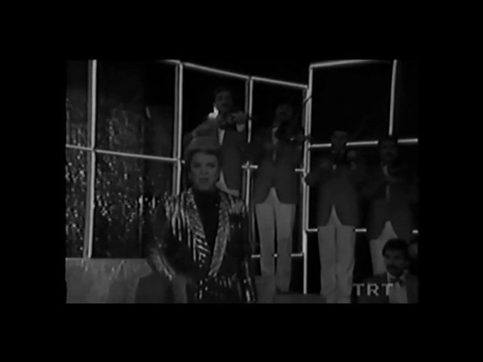 Kalbime Borçlusun - Zeki Müren