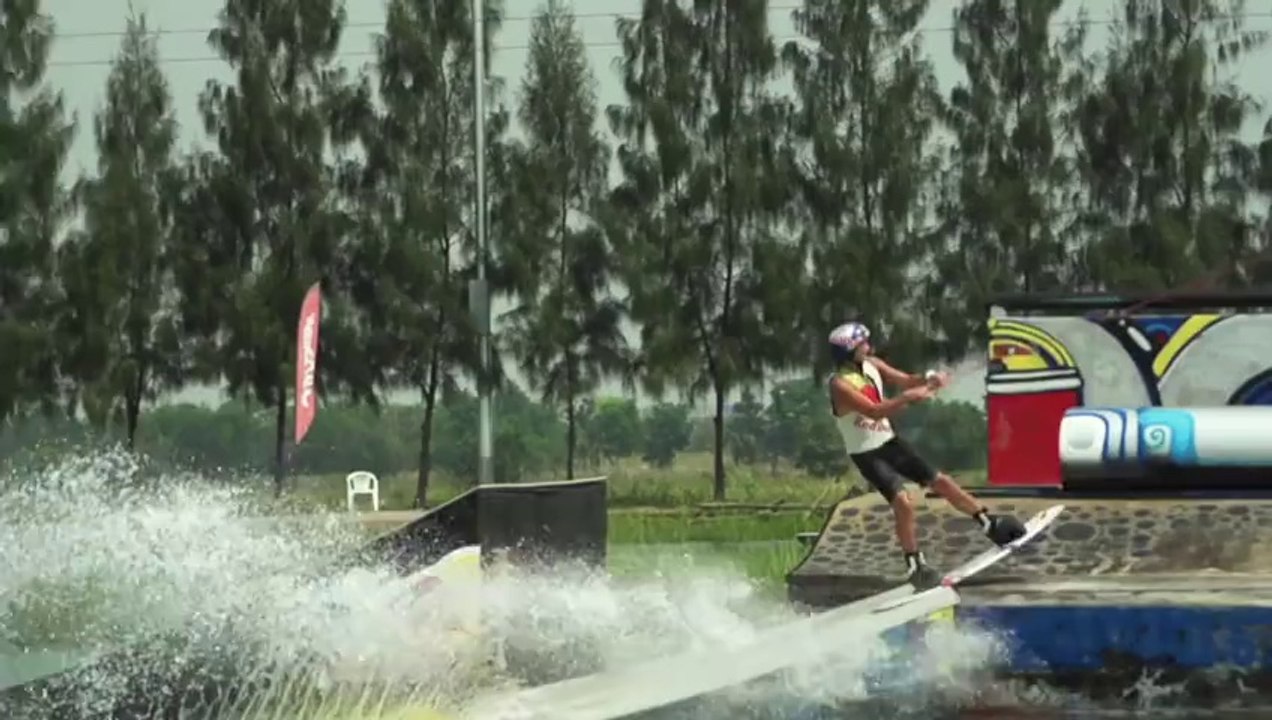 Big Air en wakeboard avec Yun Sang Hyun - Le Monde de la Glisse
