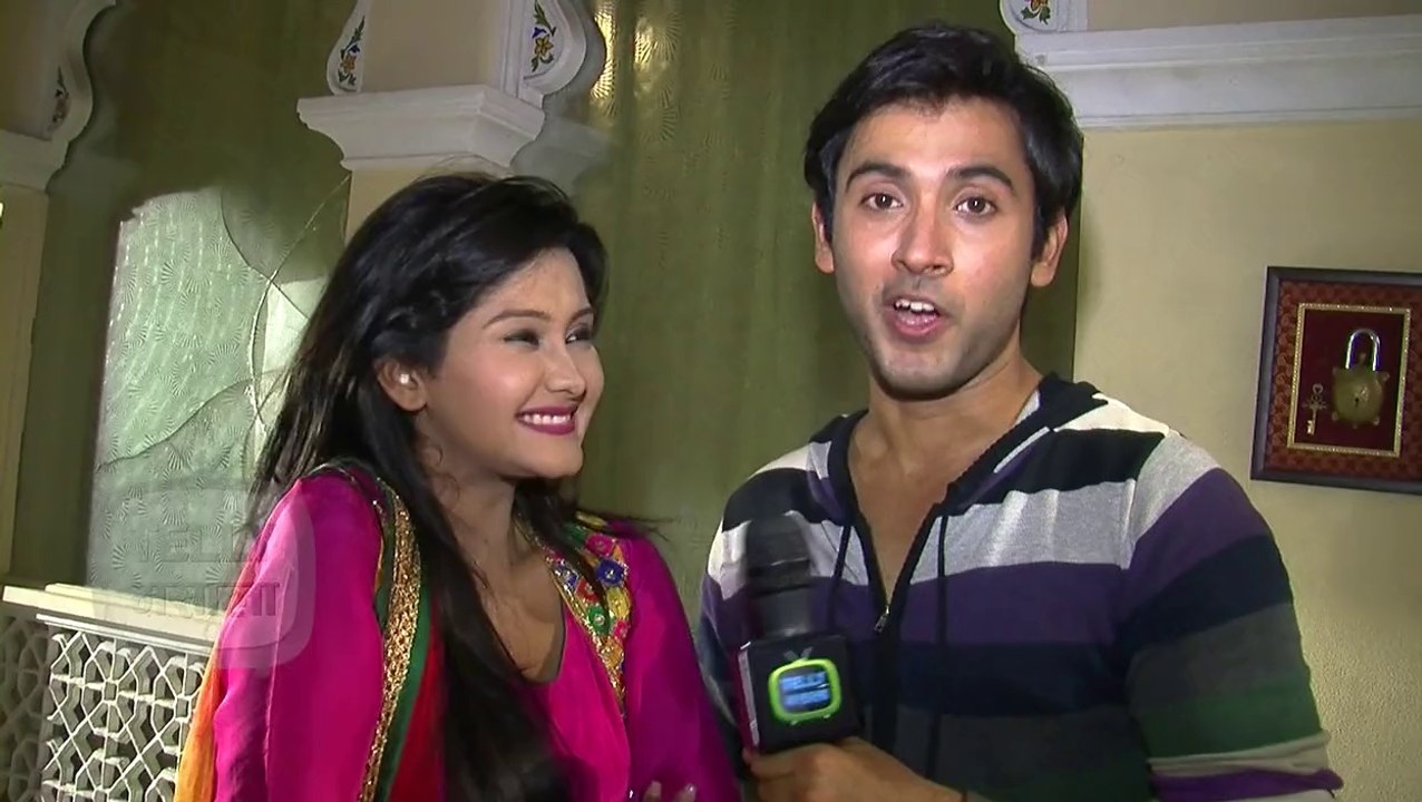 Watch Raj And Avni S Romance In The Kitchen Aur Pyaar Ho Gaya Zee Tv Show Video Dailymotion