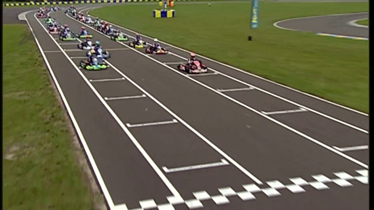 REPLAY (14h30 - 16h) : 24 Heures Karting 2014